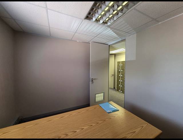 422M² OFFICE TO LET IN TYGER VALLEY